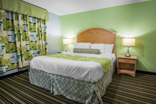 Rodeway Inn & Suites Winter Haven